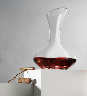 Godinger wine decanter carafe 750ml capacity fits a full bottle.