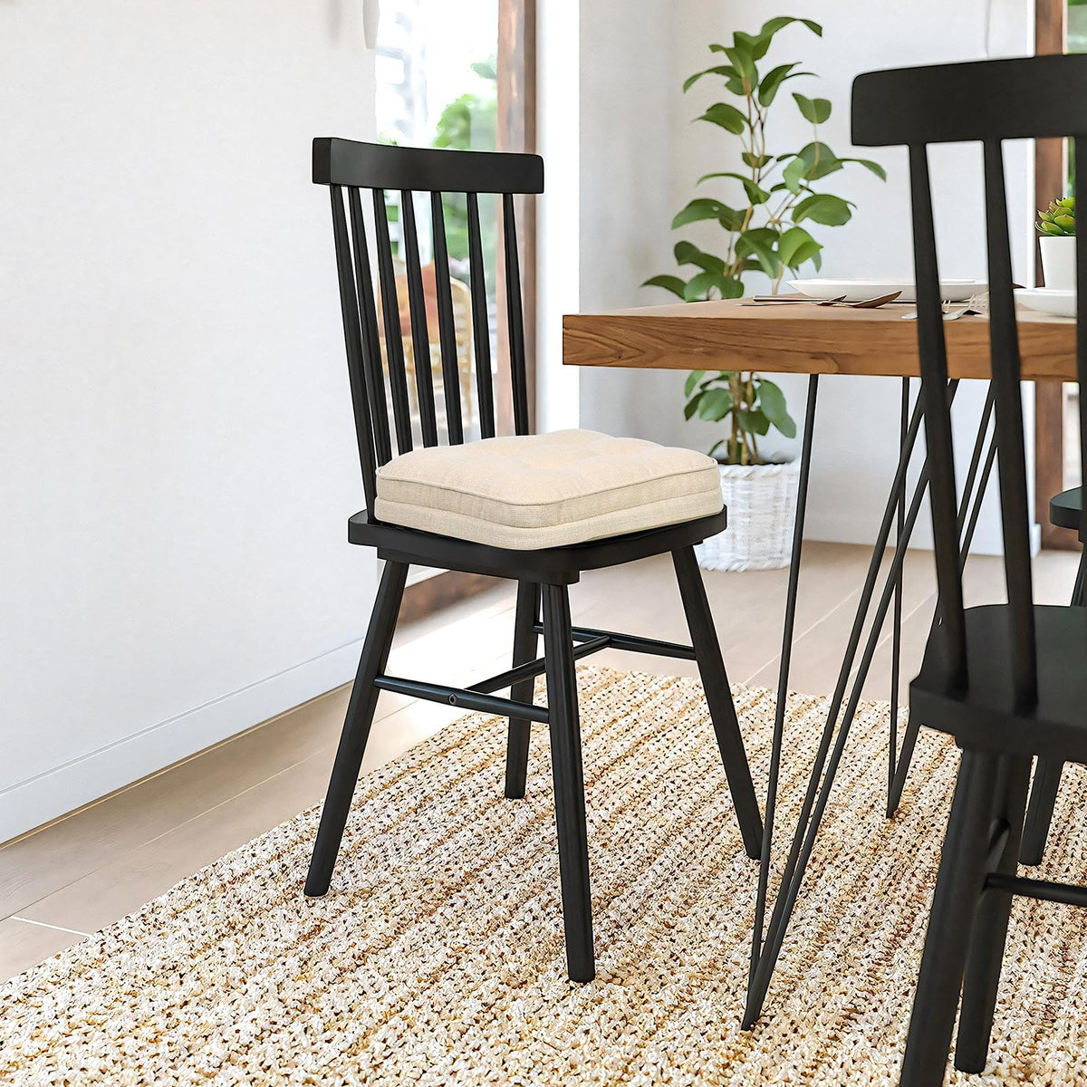 GOFORIT chair cushions roll-up packaging shows quick return to shape after unpacking.
