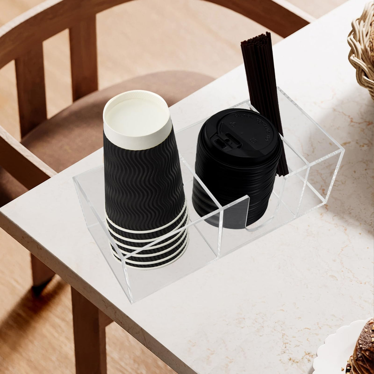 Goindy easy-clean acrylic dispenser simplifies maintenance after busy days.