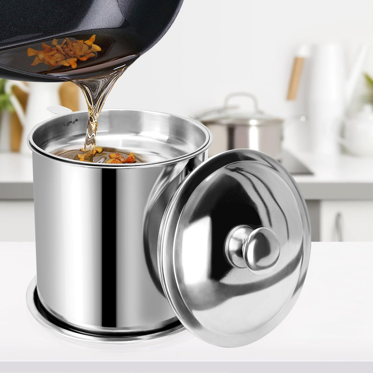 GOLF oil container pour spout allows precise, mess-free pouring.