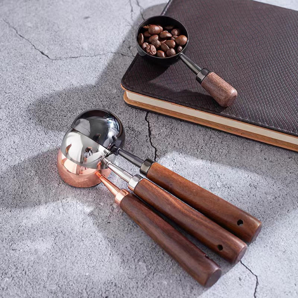 Gonzone Vintage spoon crafted from durable stainless steel.