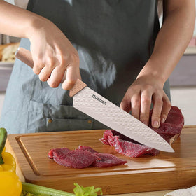 GOODA utility knife suited for versatile everyday prep.