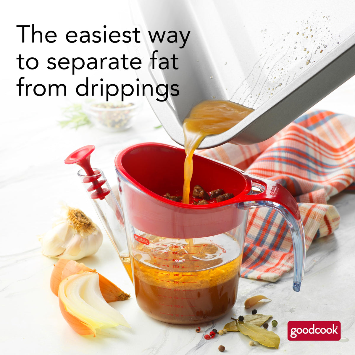 GoodCook fat separator with two cup capacity for batch sauces