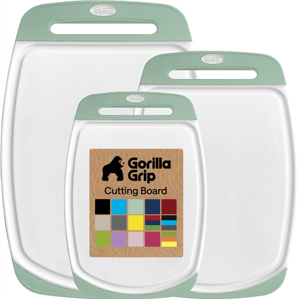 GORILLA GRIP large top-view mint cutting board set for easy big-prep tasks.