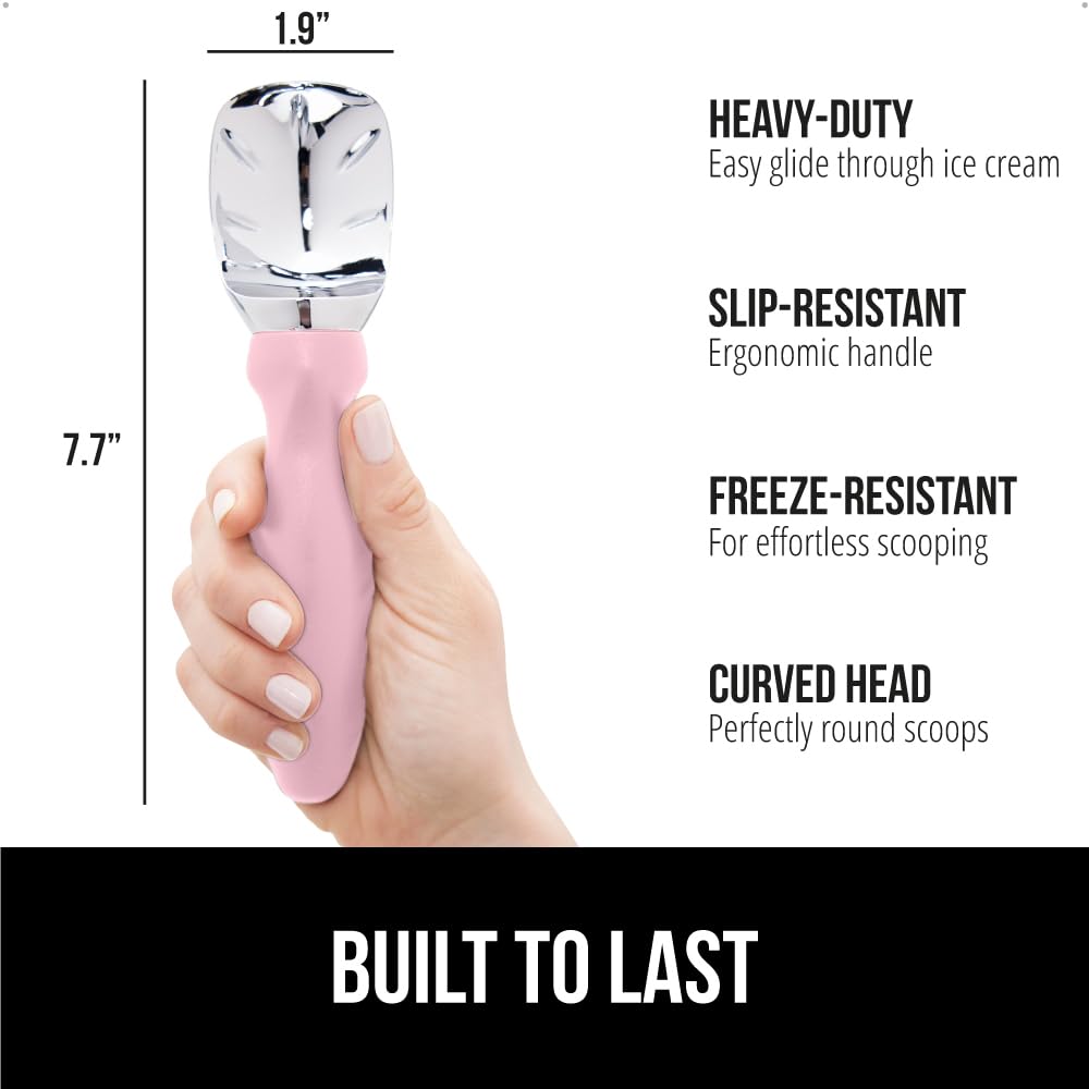 GORILLA GRIP ergonomic, slip-resistant handle makes scooping comfortable for long sessions.