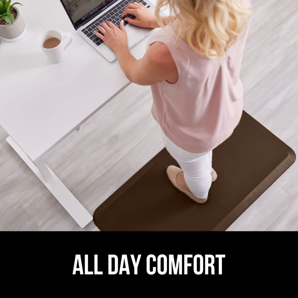 Gorilla Grip soft-pebbled leather-like top provides comfortable foot feel.