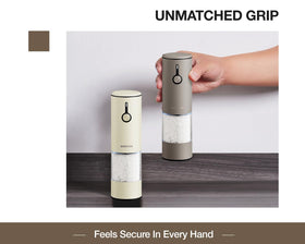 GORMODE sliding dust cover keeps spices fresh and mess-free.
