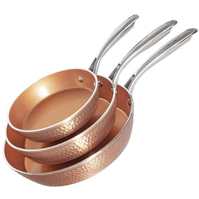 Gotham Steel Hammered 8-inch pan top view for easy eggs and cleanup