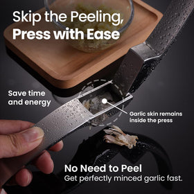 Gourmet Easy ergonomic garlic mincer supports comfortable grip during prep