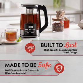 Gourmia keep-warm function maintains the selected temperature for hours after brewing.