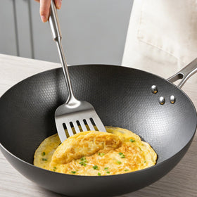 GOUSHIYUN slotted spoon for skimming and serving sauces with drainage.
