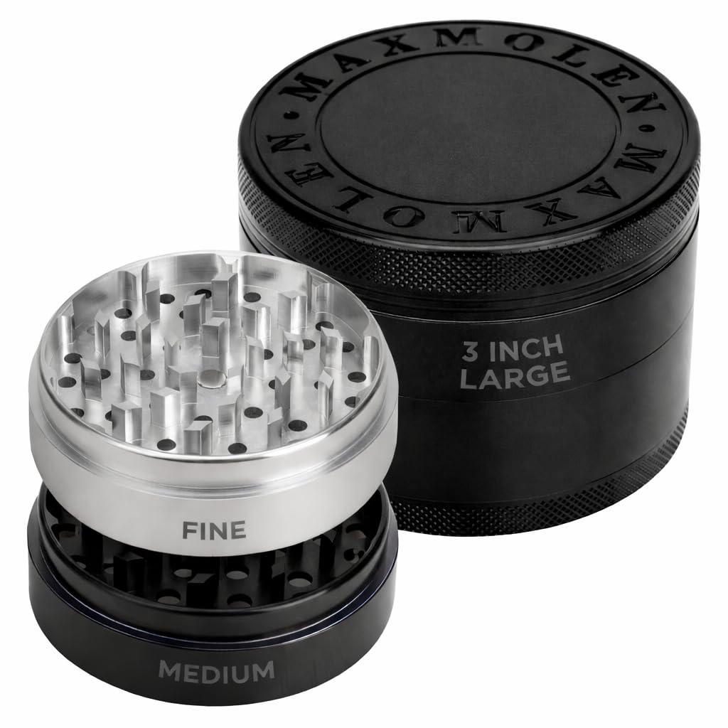 GRAVEND 3-inch spice grinder cap closeup highlighting durable construction for controlled seasoning.