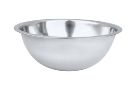 Great Credentials bulk-prep bowls support efficient kitchen workflows.