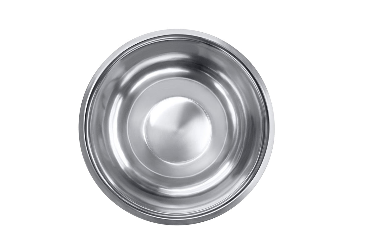 Great Credentials professional-grade mixing bowls designed for catering and restaurant prep.