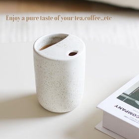 Greefun silicone sleeve included improves grip on hot drinks.