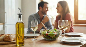 GREENOLIVE BPA-free bottle ideal for table service and everyday use