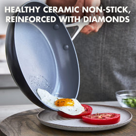 GreenPan Valencia Pro Magneto induction base delivers even heating on all cooktops.