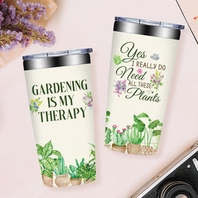 Grifarny tumbler with drinks illustrates versatility for coffee, tea, or juice.