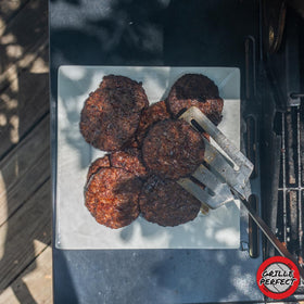 Grille Perfect durable construction for open-fire grilling