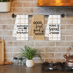 GROBRO7 Sweet Home towels add bathroom decor with charm.