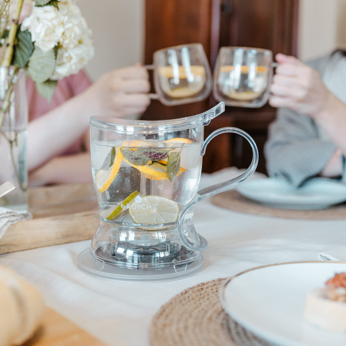 Compact 17.7 oz capacity fits a full cup or sharing with a friend.