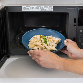 Grow Forward eco-friendly wheat straw bowls support sustainable living choices.