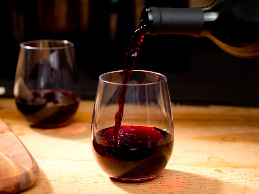 GSM Brands clear stemless glasses for cocktails, beer, and more