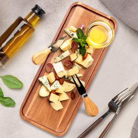 Gtencemen wooden dish-tray with smooth finish ideal for serving meals.