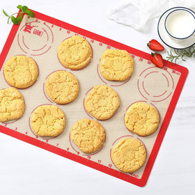 GUANCI round 9-inch pizza mat for even heating.