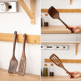 Gudamaye widener spatula with angled edge for easy gliding.