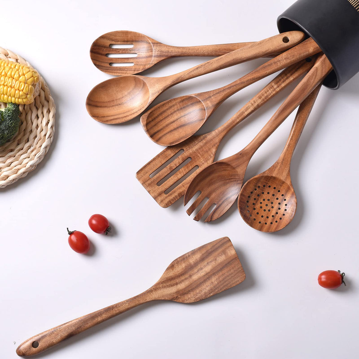 Gudamaye wooden spatula and turner with long handle for precise turning