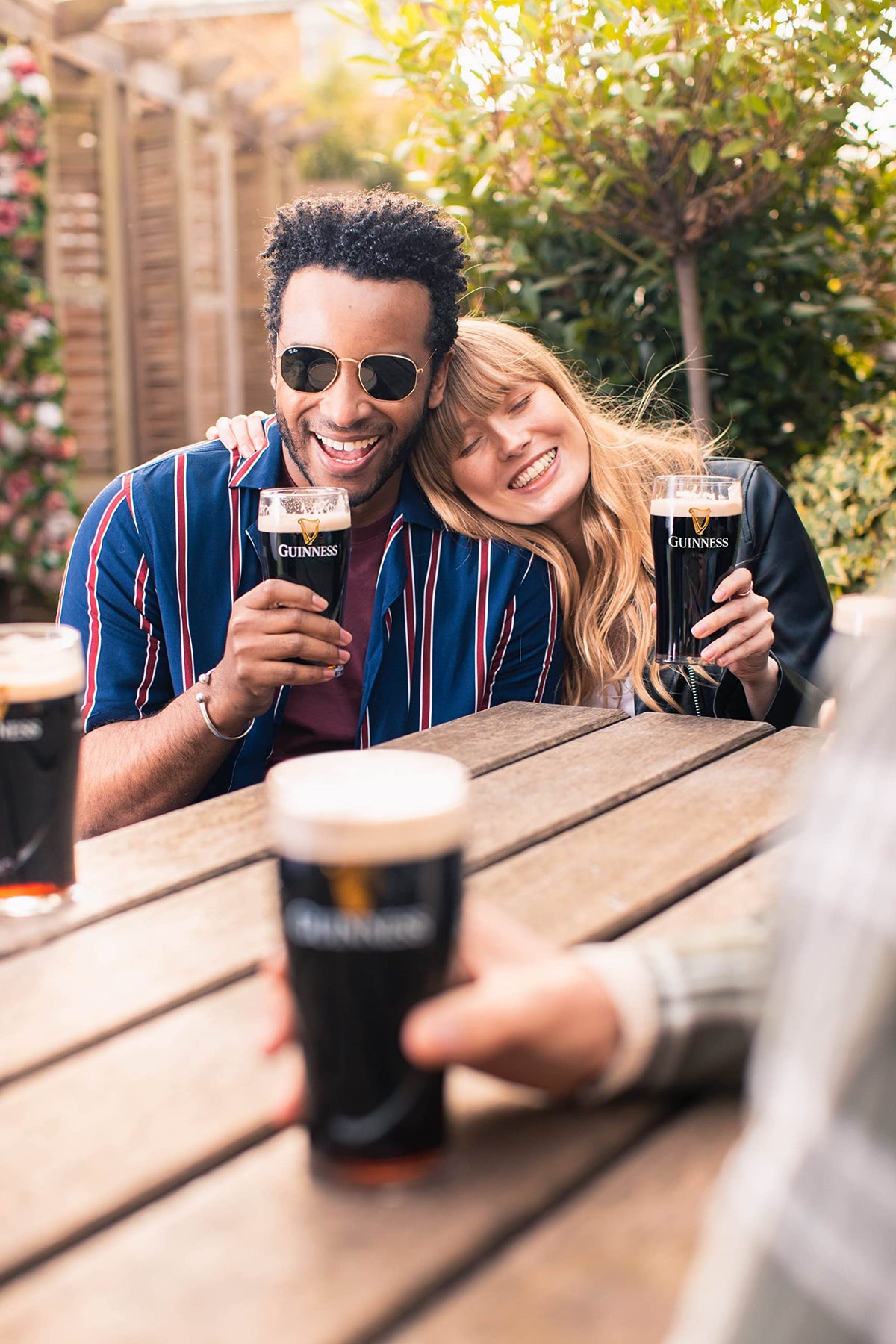 Guinness Gravity pint glass 20oz pour close-up to enjoy creamy head