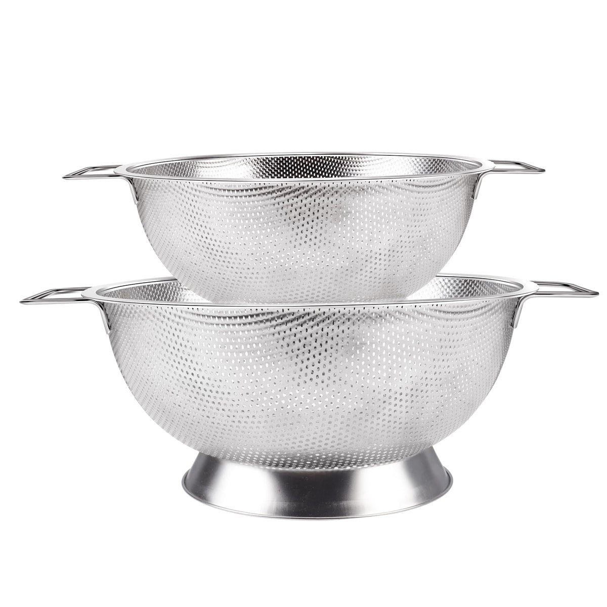 Gulex 5-quart stainless steel colander drains pasta quickly.