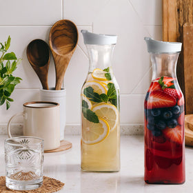 GUSTO 8-pack carafes ideal for a mimosa bar setup