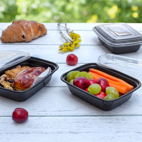 GUSTO leakproof lid sealing container for transport and freshness.