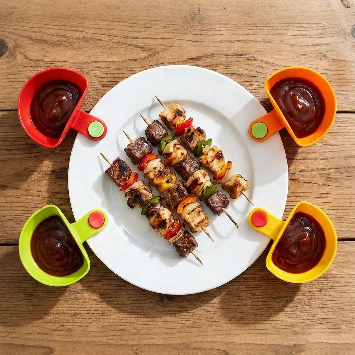 Guyuyii dip clips brighten kids' meals and keep condiments separate.