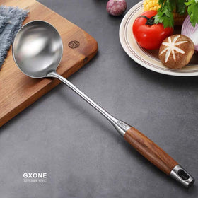 GXONE durable 304 stainless ladle resists dents and chipping.