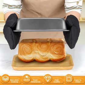 Gymdin cotton oven mitts protect hands during busy bakes.
