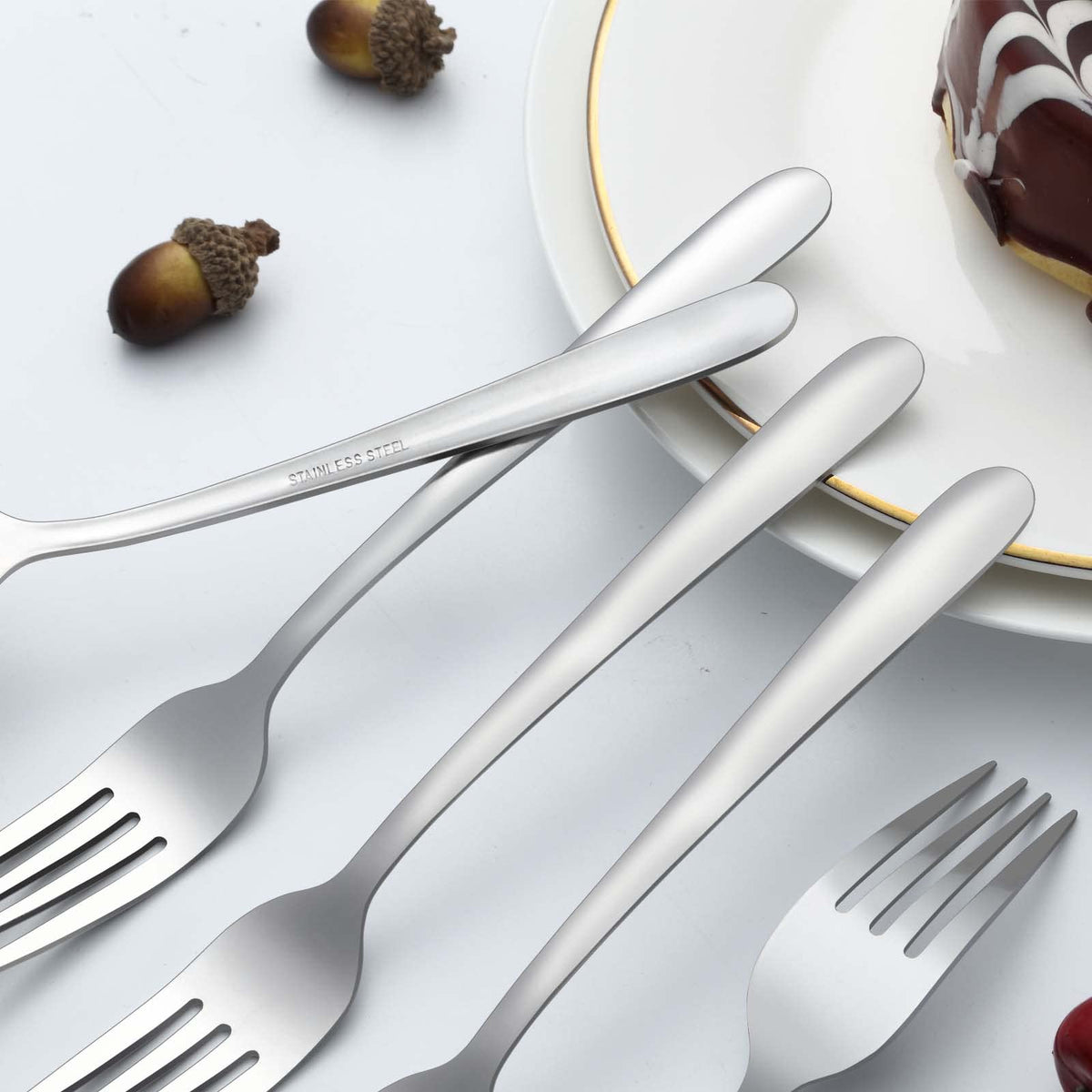 Gymdin dishwasher-safe dinner forks for easy cleanup after meals.