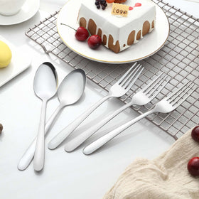Gymdin smooth edged silverware ideal for safe family dining.