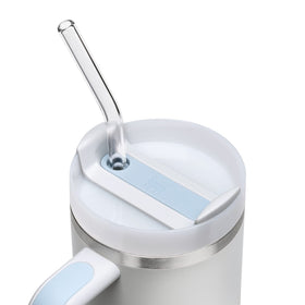 HÅLM glass straw made in Germany with recyclable packaging.