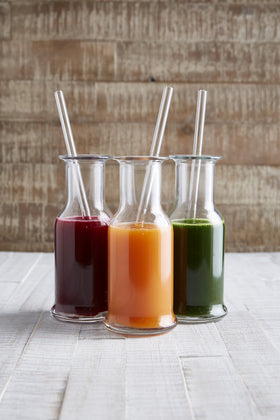 HALM glass straw performing in a hot beverage, heat-tolerant to 392 F.