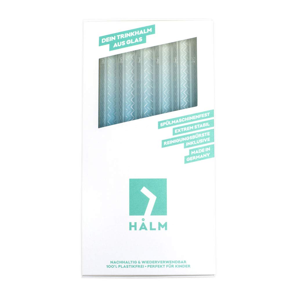 HALM glass straw in use with a smoothie, showcasing taste-neutral sipping.