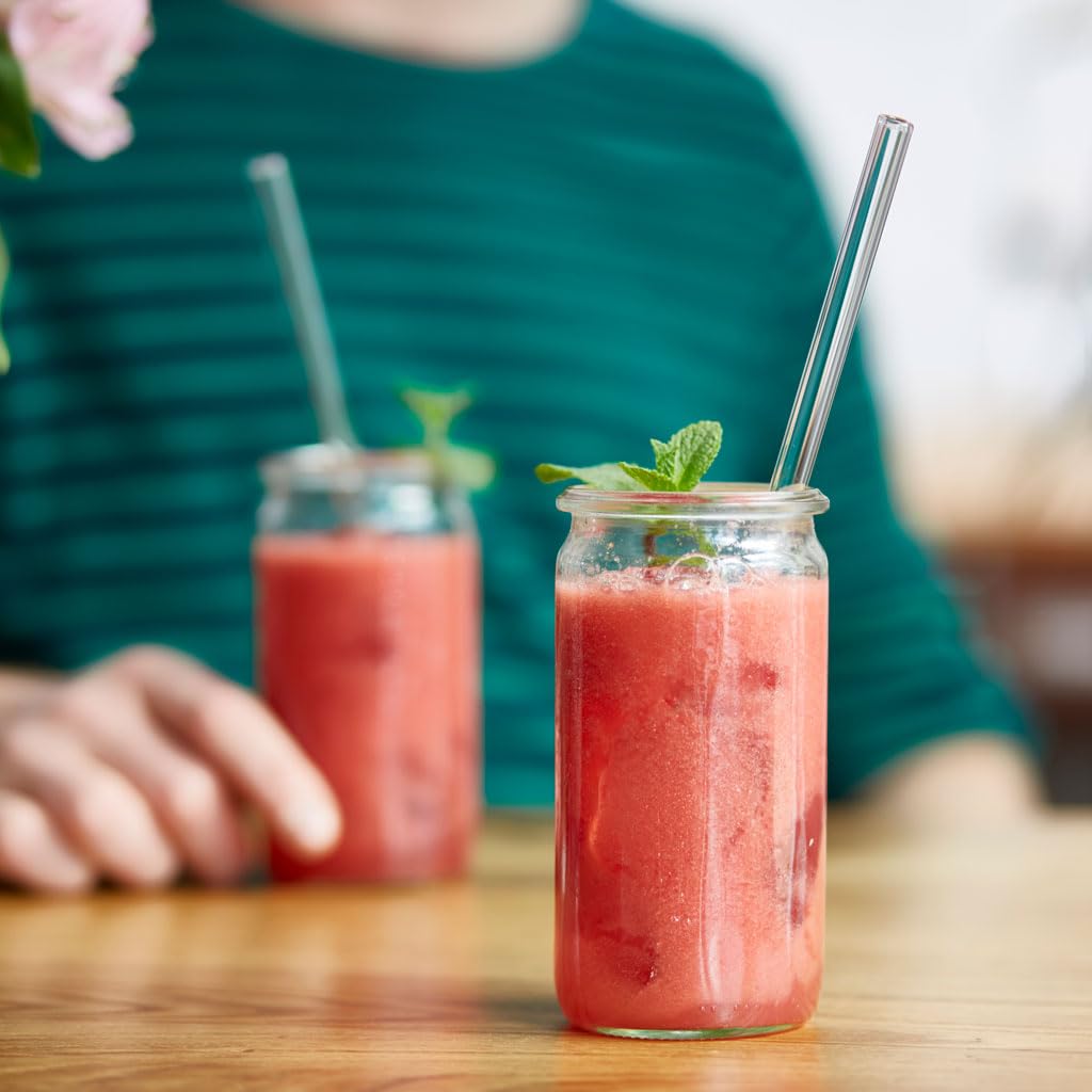 HÅLM recyclable glass straw highlighting eco-friendly choice