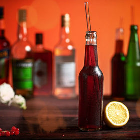 HÅLM rounded edges provide a safe, smooth sipping experience.
