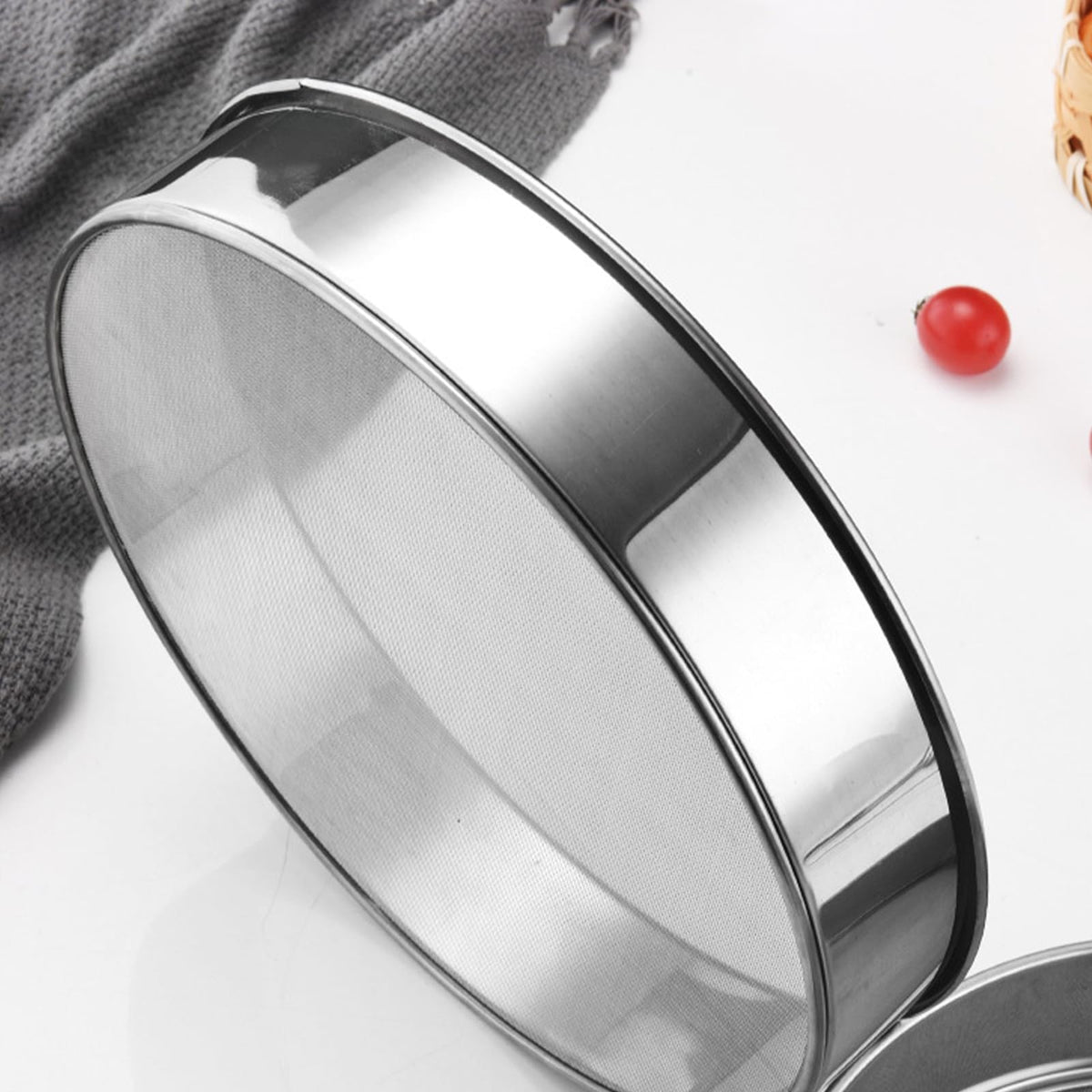 Hamillar 304 stainless steel construction resists rust in the kitchen