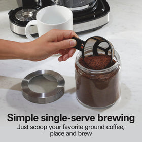 Hamilton Beach 49980RG carafe-side panel demonstrates large capacity for mornings