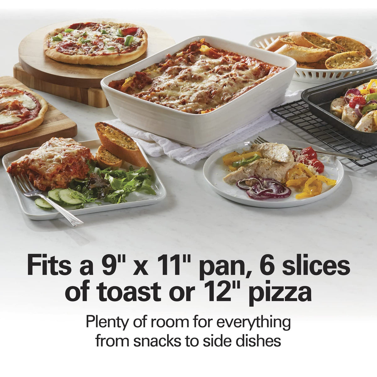 Hamilton Beach crumb tray removable facilitates quick, mess-free cleaning.