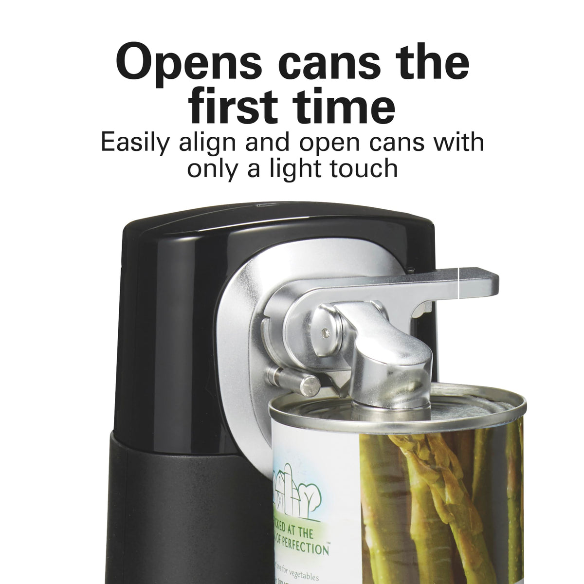 Magnetic lid holder on Hamilton Beach FlexCut reduces countertop mess