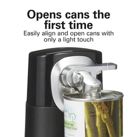Magnetic lid holder on Hamilton Beach FlexCut reduces countertop mess